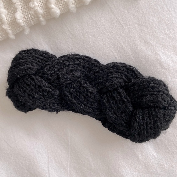 Braided Wool Headband - Picture 2 of 3